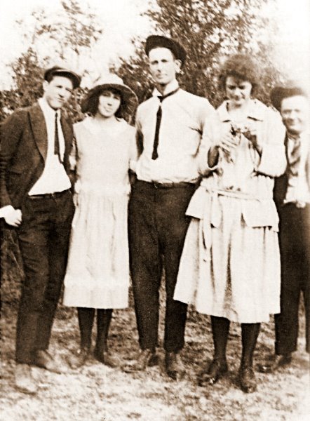 Ruby (right), Easter 1923